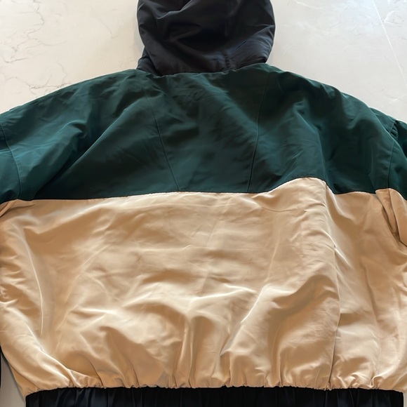 RARE - ALO COLORBLOCKED LINED BOMBER - Picture 5 of 6